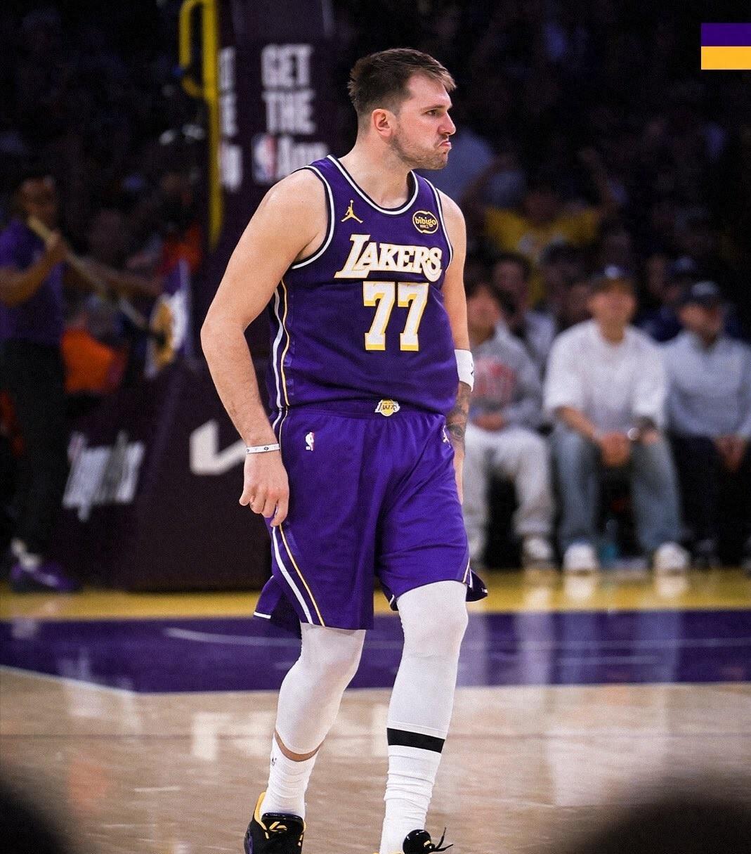 NBA裁判nba裁判一年能挣多少钱